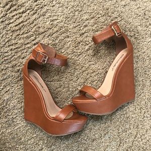 Ankle strap platform wedge sandal